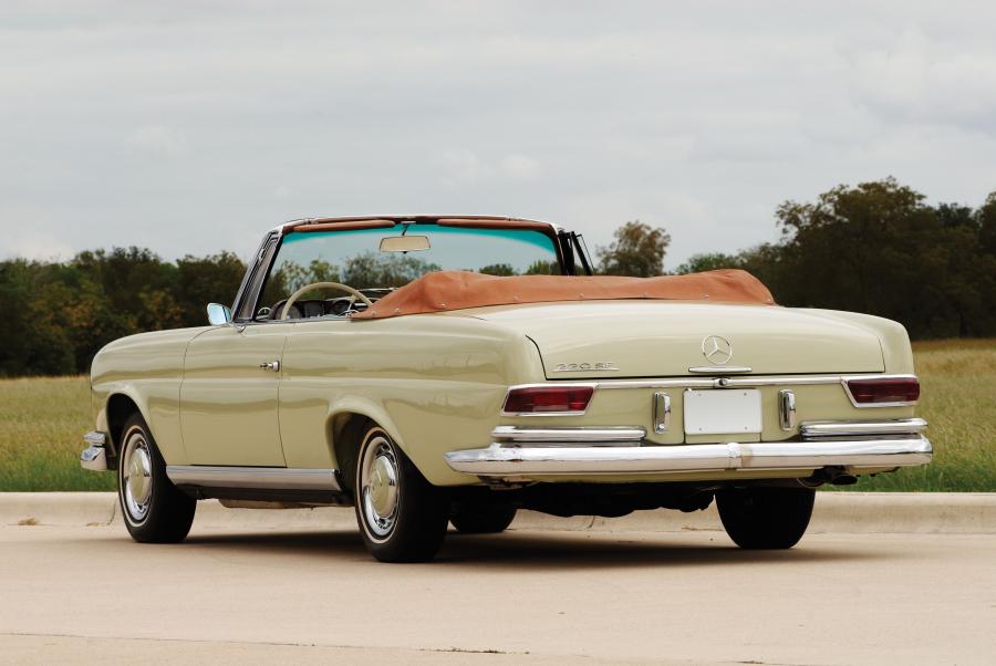  Mercedes-Benz 220 SE Cabriolet 1965 года  (фото 4 из 14)